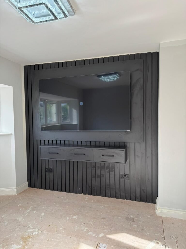 Small Living Room Cabinet with Slatted Wall and Floating Storage